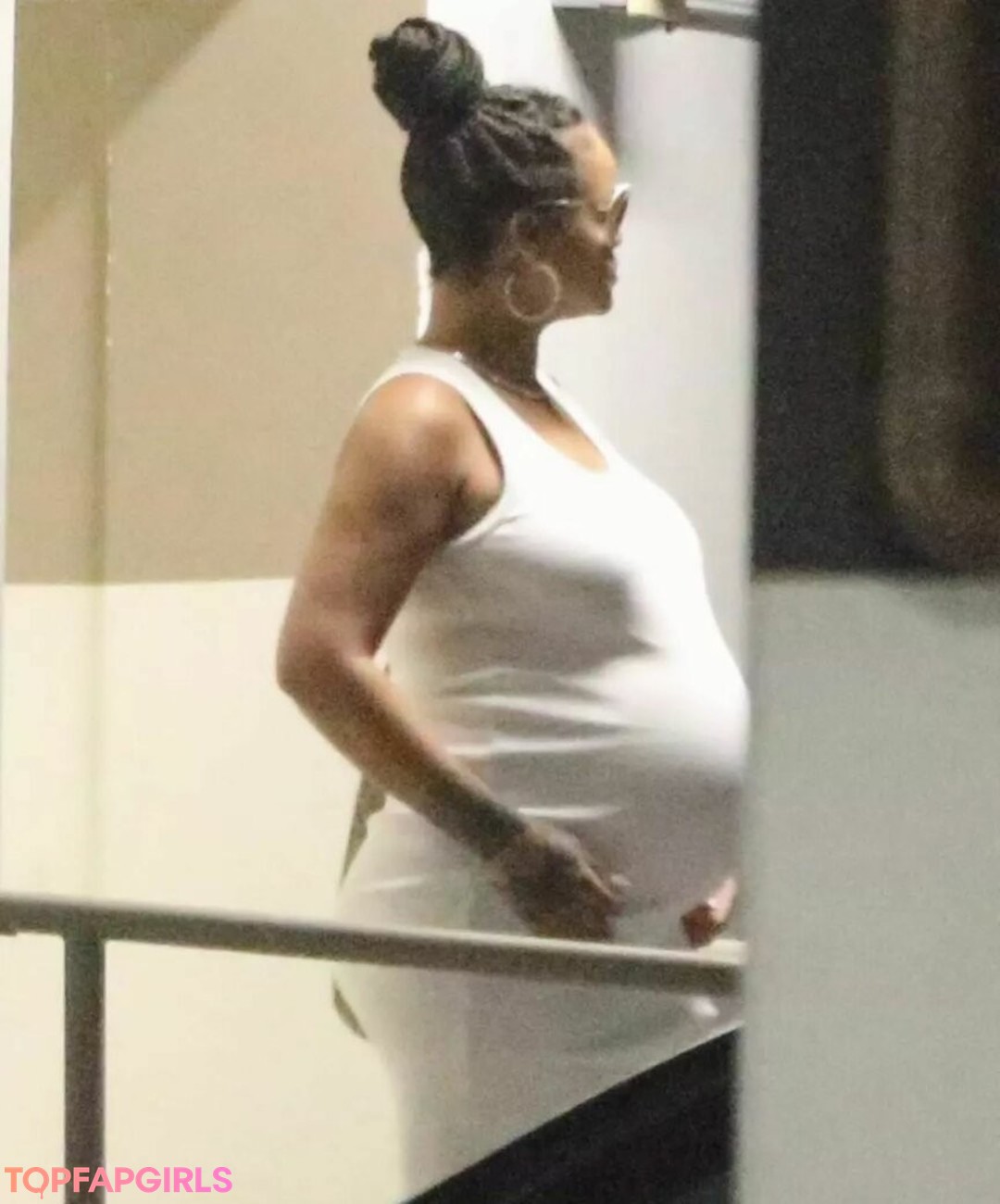 Foto desnuda filtrada de OnlyFans de Rihanna #1186