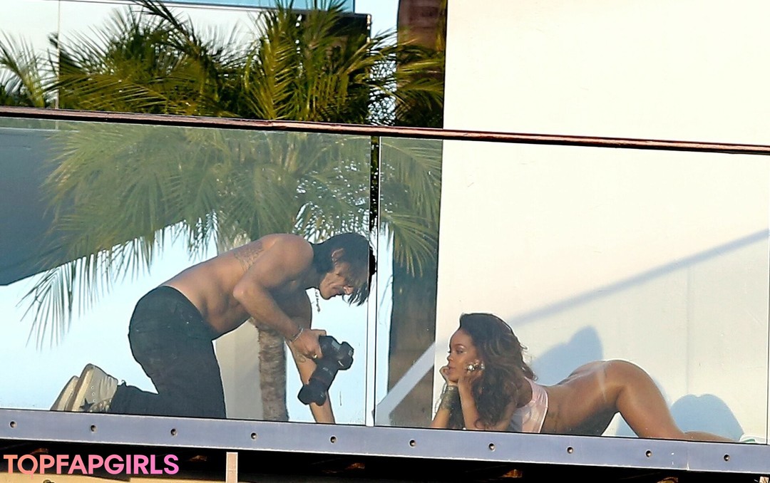 Foto desnuda filtrada de OnlyFans de Rihanna #1203