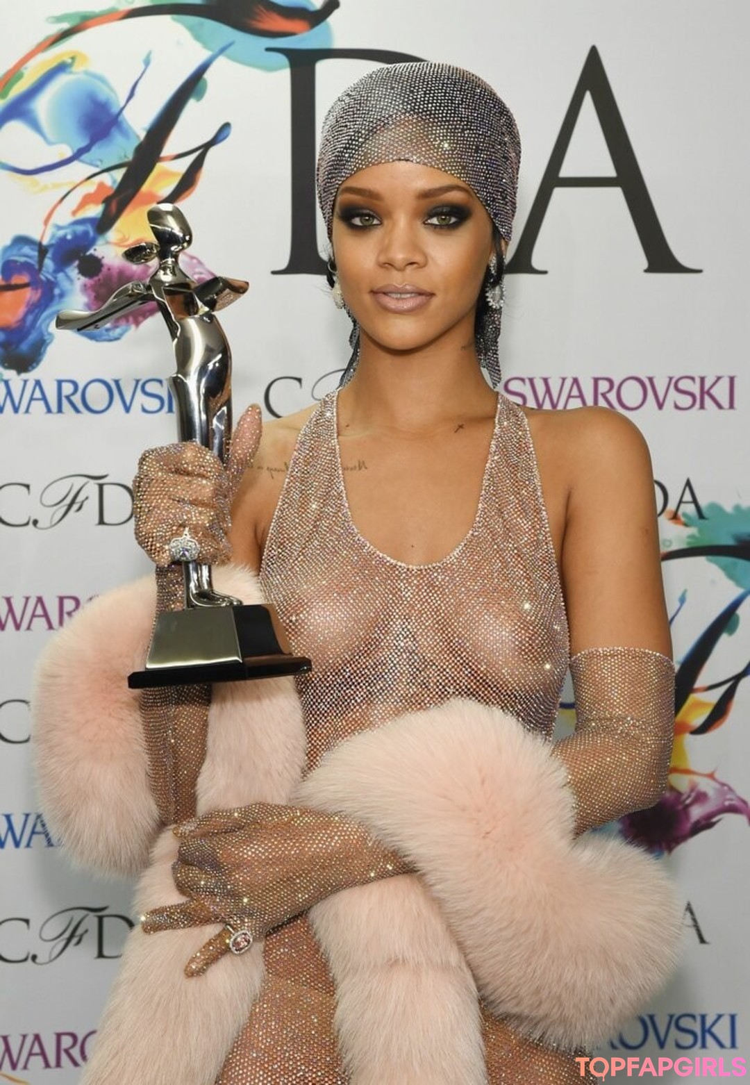 Foto desnuda filtrada de OnlyFans de Rihanna #1287