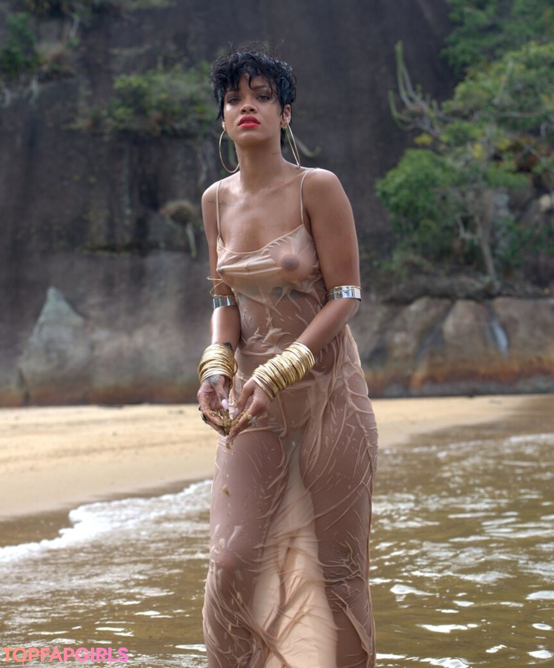 Foto desnuda filtrada de OnlyFans de Rihanna #1382