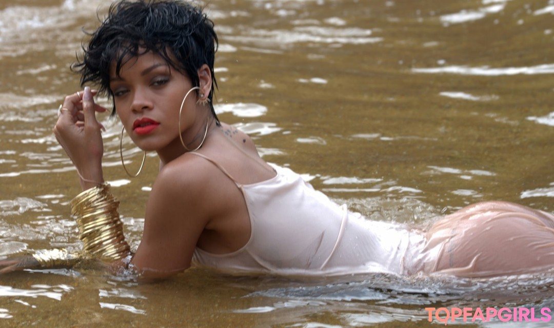 Foto desnuda filtrada de OnlyFans de Rihanna #1523