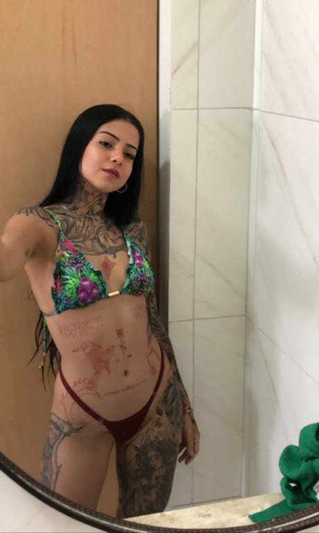 Anna Guimaraes