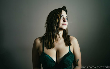 Foto desnuda filtrada de OnlyFans de Effiesworld