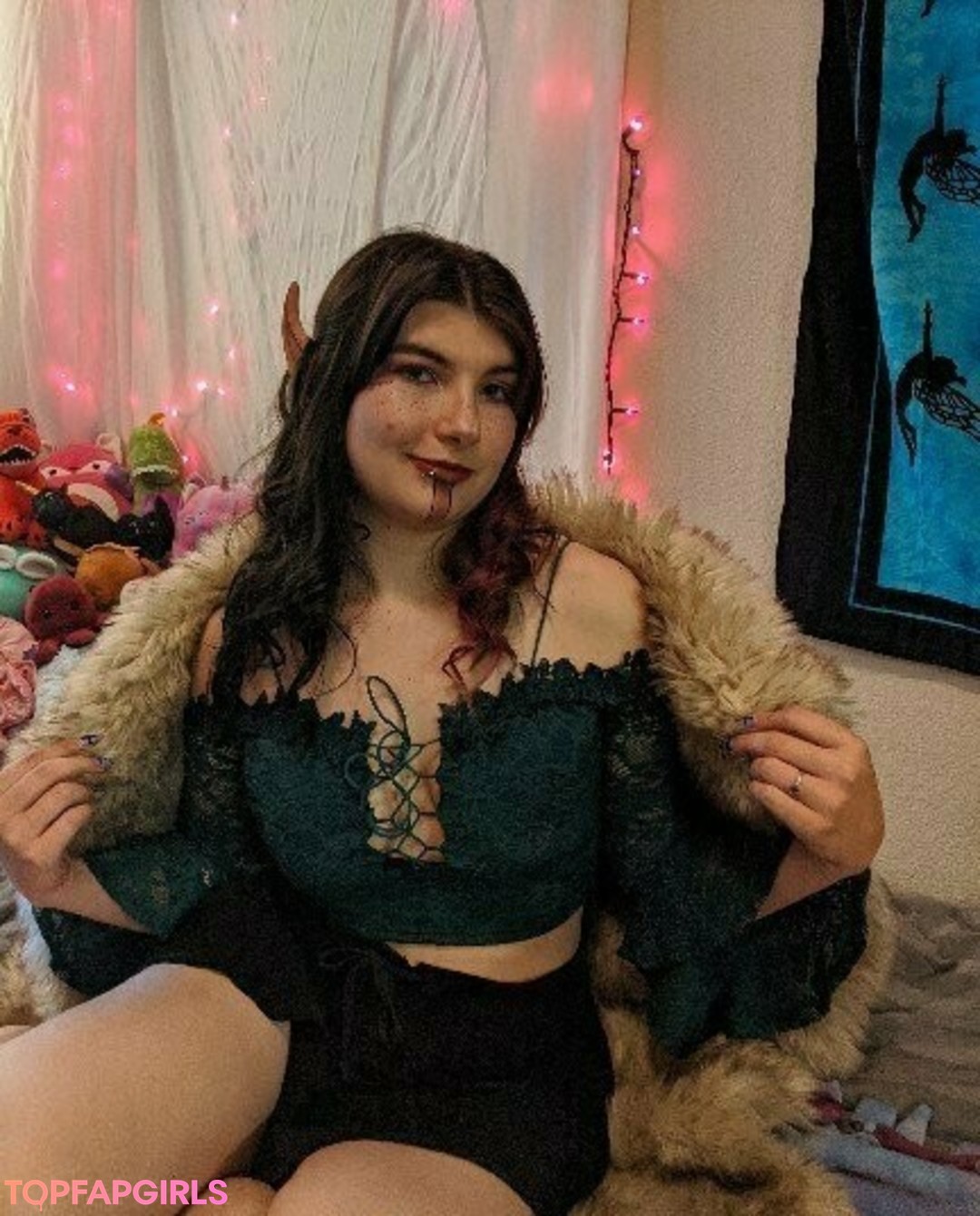 Foto desnuda filtrada de OnlyFans de Violet613videos #40 Foto desnuda filtrada de OnlyFans de Violet613videos #40