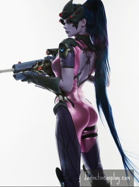 Jannet In Cosplay