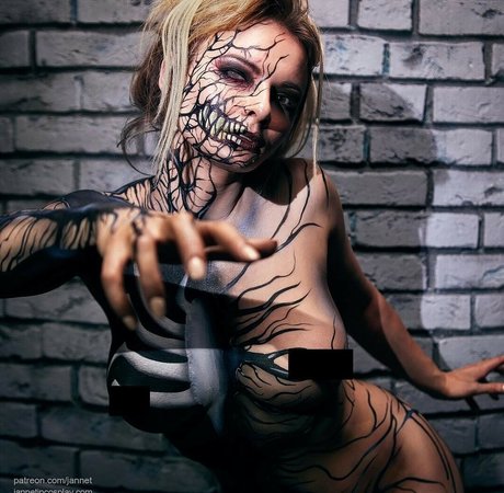 Jannet In Cosplay