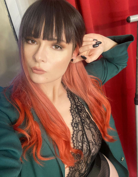 Jannet In Cosplay