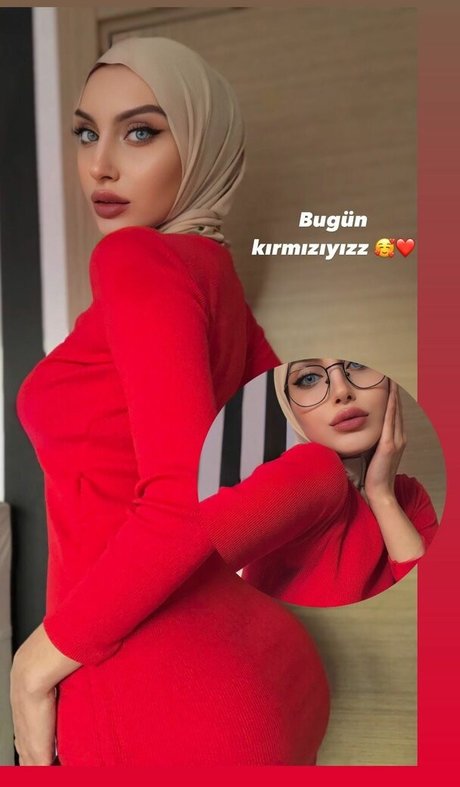 Foto desnuda filtrada de OnlyFans de Sariikubraa