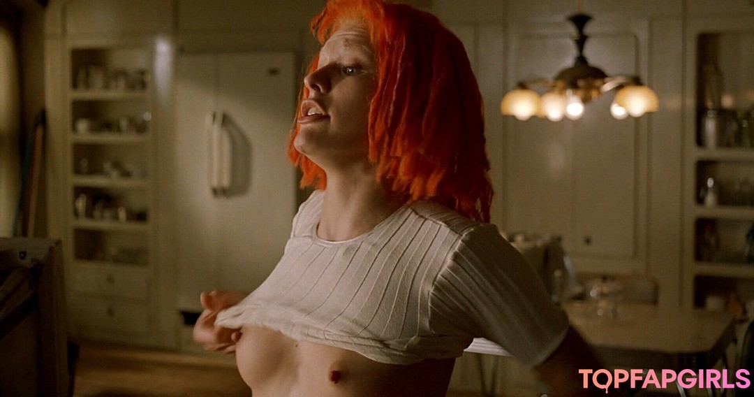 Foto desnuda filtrada de OnlyFans de Milla Jovovich #53 Foto desnuda filtrada de OnlyFans de Milla Jovovich #53