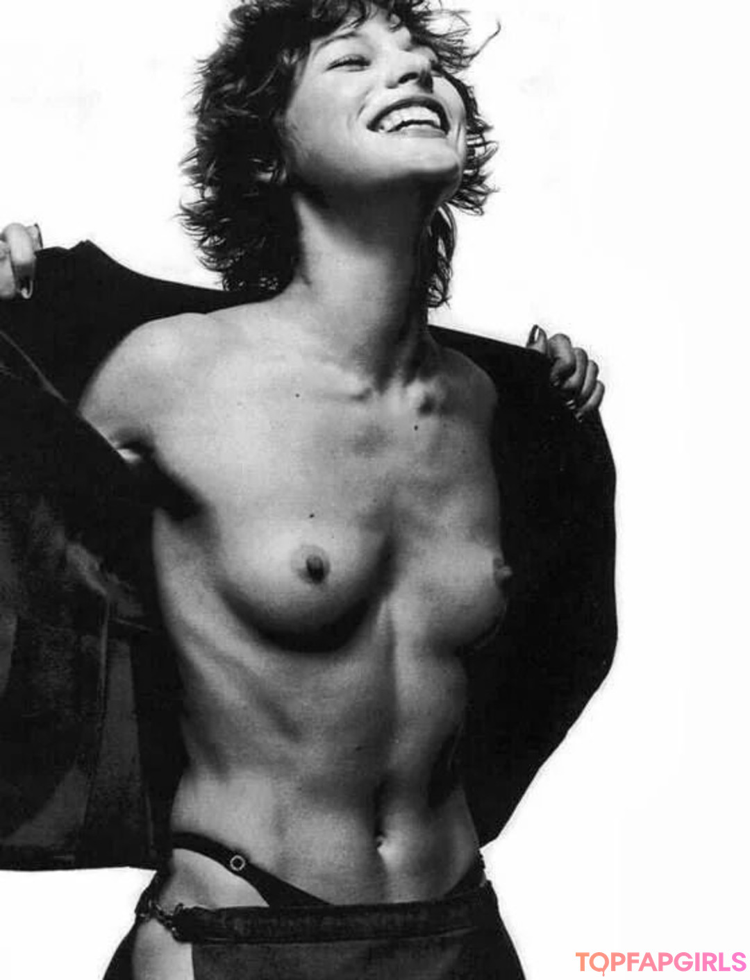 Foto desnuda filtrada de OnlyFans de Milla Jovovich #55 Foto desnuda filtrada de OnlyFans de Milla Jovovich #55