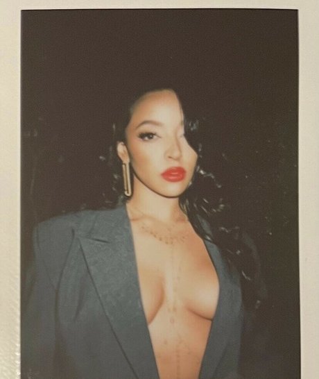 Foto desnuda filtrada de OnlyFans de Tinashe