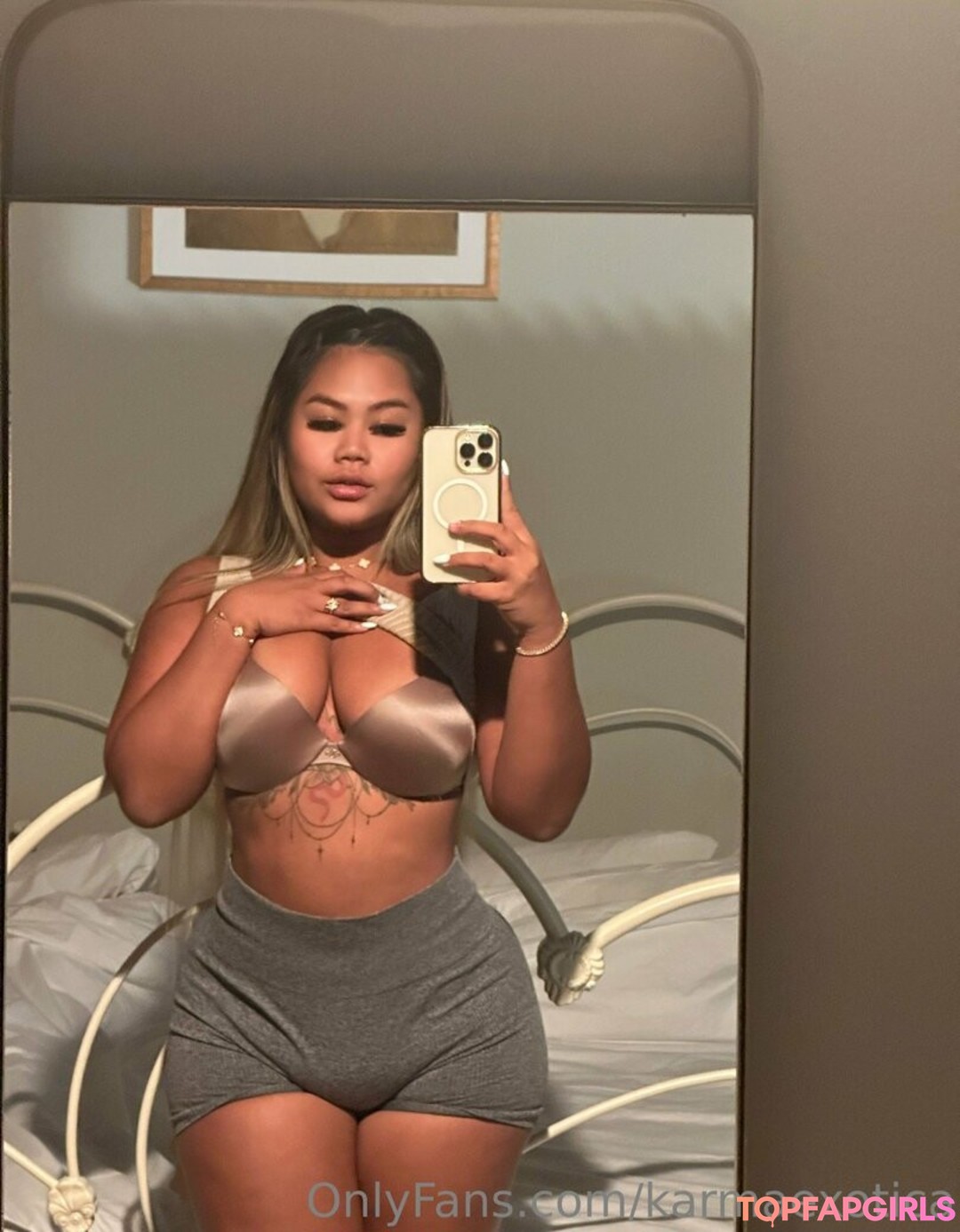 Foto desnuda filtrada de OnlyFans de Karmaexotica #151 Foto desnuda filtrada de OnlyFans de Karmaexotica #151