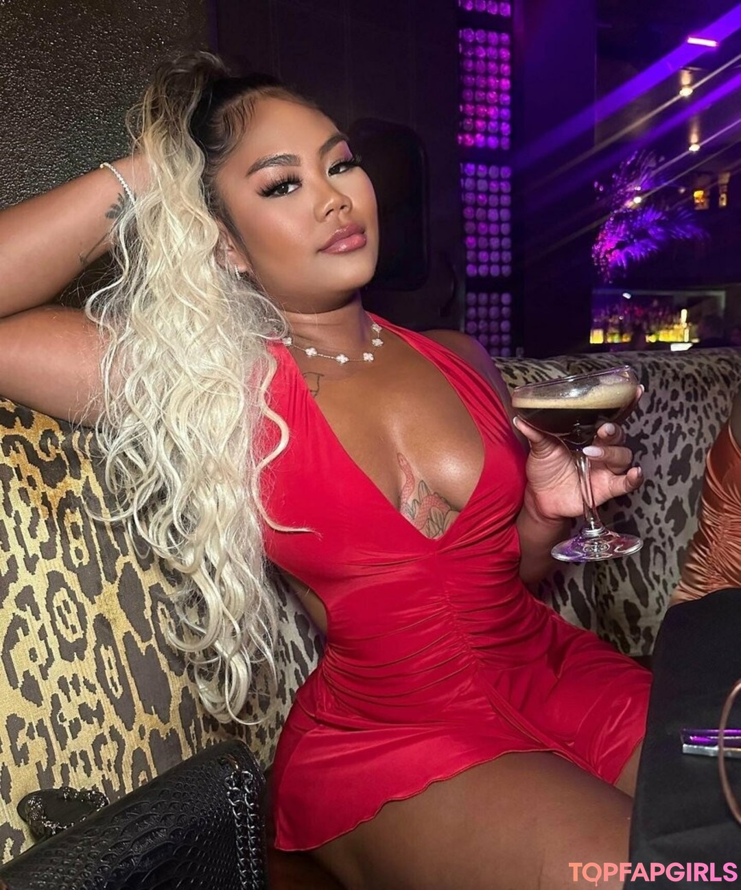 Foto desnuda filtrada de OnlyFans de Karmaexotica #176 Foto desnuda filtrada de OnlyFans de Karmaexotica #176