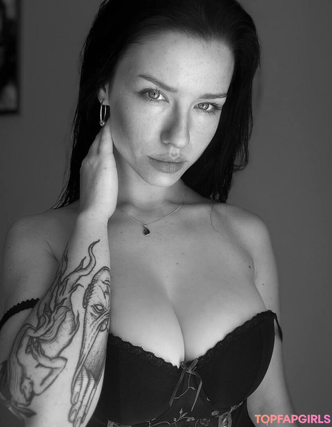 Foto desnuda filtrada de OnlyFans de Innervus #1411