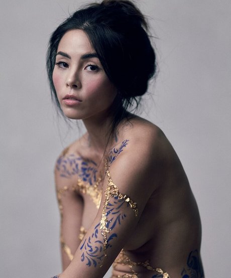 Foto desnuda filtrada de OnlyFans de Anna Akana