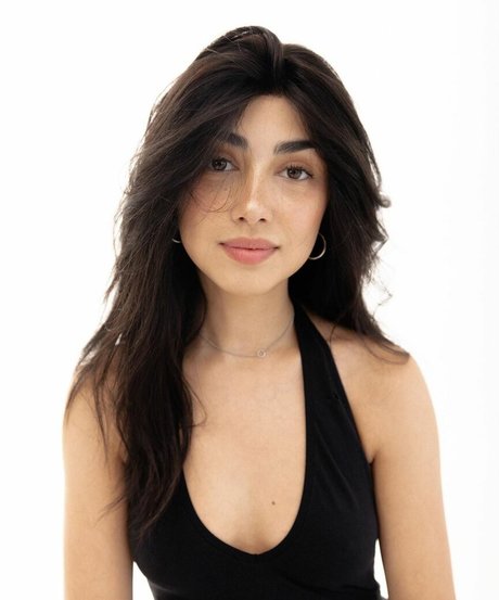 Alexa Mansour