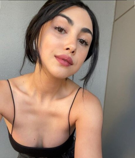 Foto desnuda filtrada de OnlyFans de Alexa Mansour
