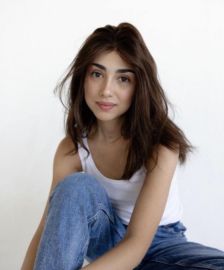 Alexa Mansour