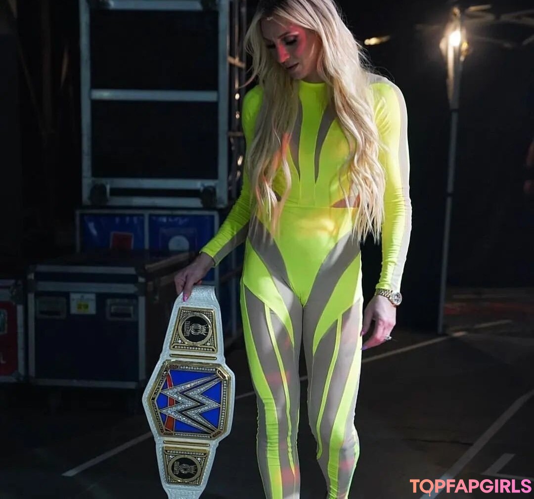 Foto desnuda filtrada de OnlyFans de Charlotte Flair #141 Foto desnuda filtrada de OnlyFans de Charlotte Flair #141