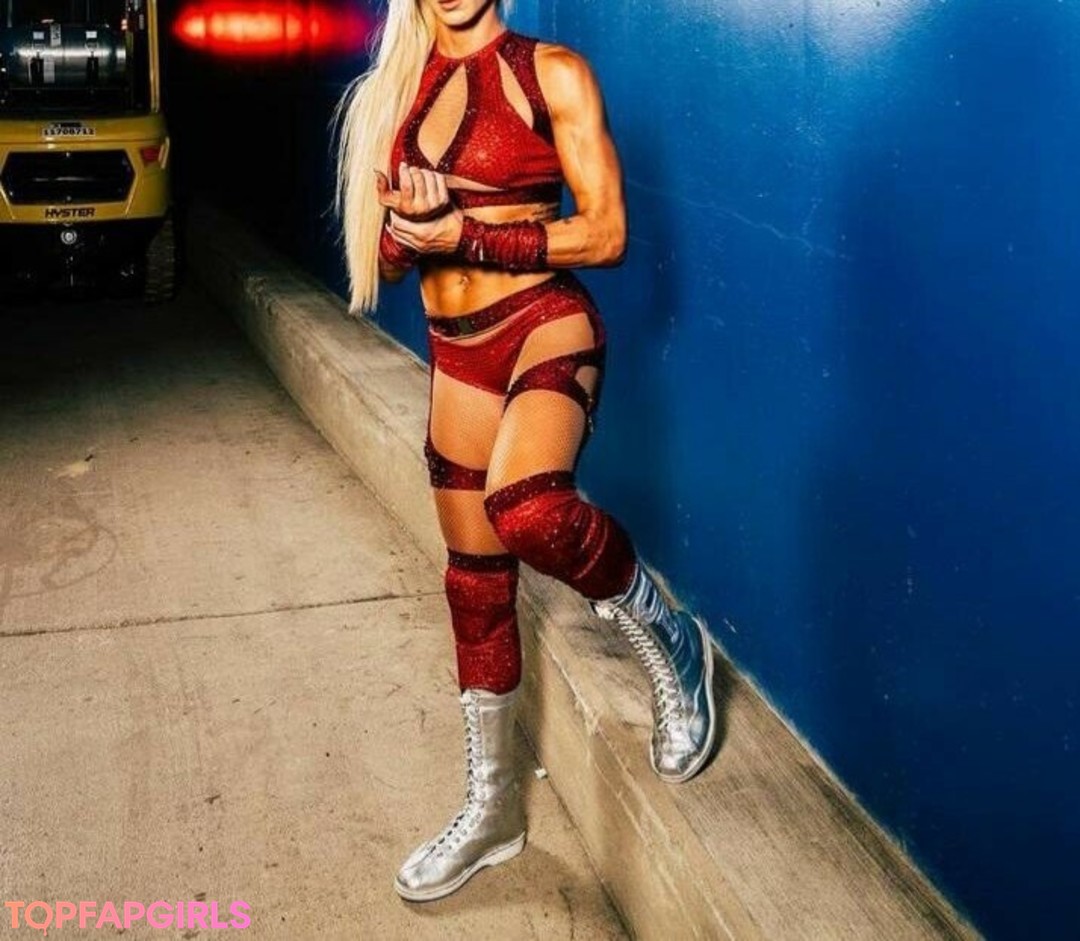 Foto desnuda filtrada de OnlyFans de Charlotte Flair #269 Foto desnuda filtrada de OnlyFans de Charlotte Flair #269