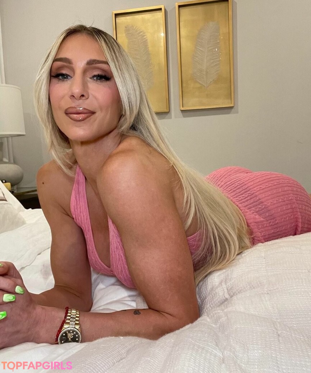 Foto desnuda filtrada de OnlyFans de Charlotte Flair #302 Foto desnuda filtrada de OnlyFans de Charlotte Flair #302