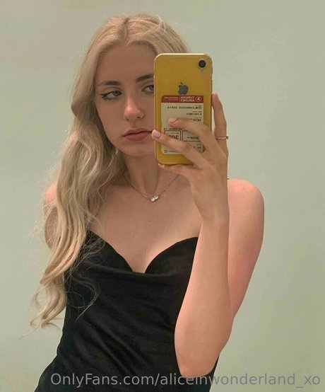 Aliceinwonderland_xo