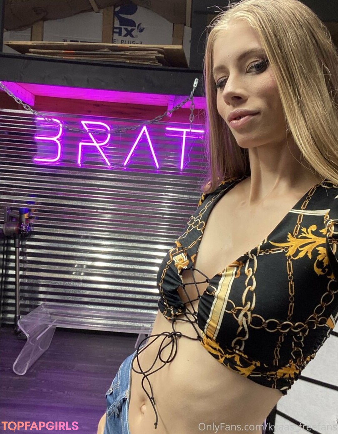 Foto desnuda filtrada de OnlyFans de Kyaasfreefans #90 Foto desnuda filtrada de OnlyFans de Kyaasfreefans #90