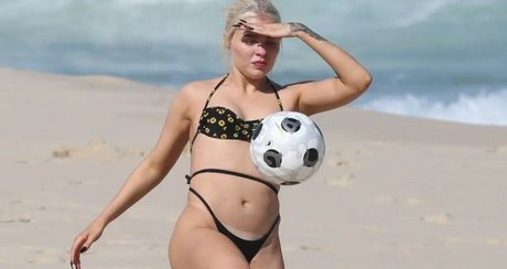 Foto desnuda filtrada de OnlyFans de Luisa Sonza