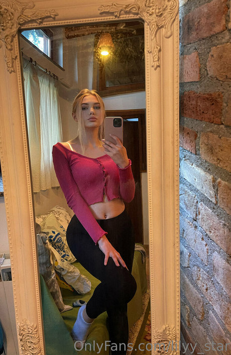 Lilyy_star