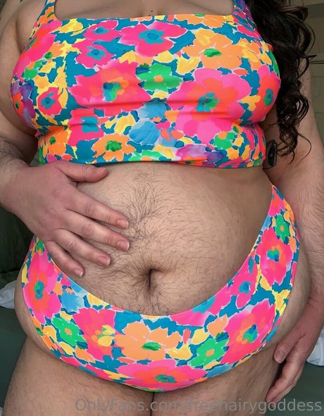 Foto desnuda filtrada de OnlyFans de Freehairygoddess