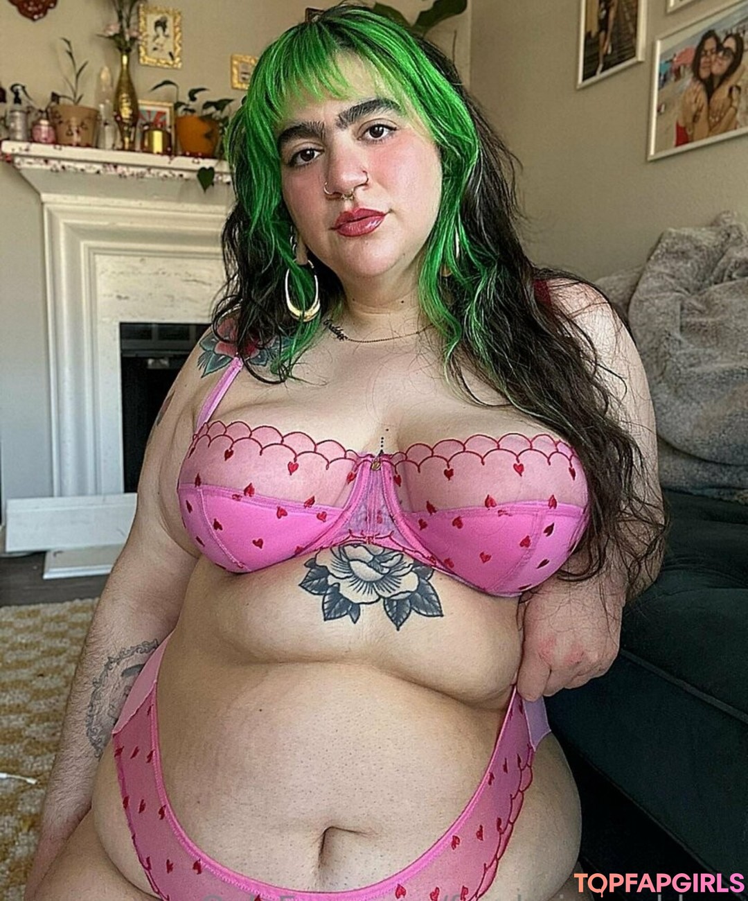 Foto desnuda filtrada de OnlyFans de Freehairygoddess #7 Foto desnuda filtrada de OnlyFans de Freehairygoddess #7