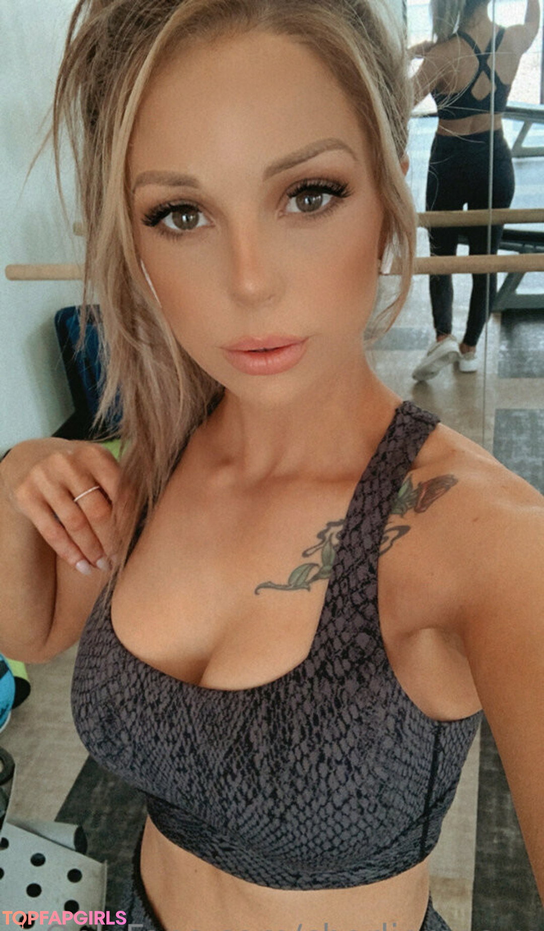 Foto desnuda filtrada de OnlyFans de Charlierosex #108 Foto desnuda filtrada de OnlyFans de Charlierosex #108