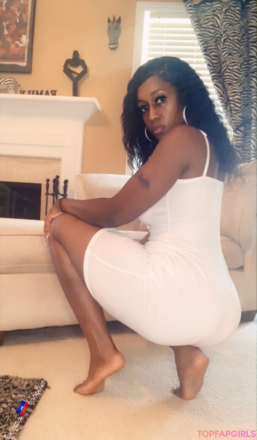 Foto desnuda filtrada de OnlyFans de Haitianbabefeet #14 Foto desnuda filtrada de OnlyFans de Haitianbabefeet #14