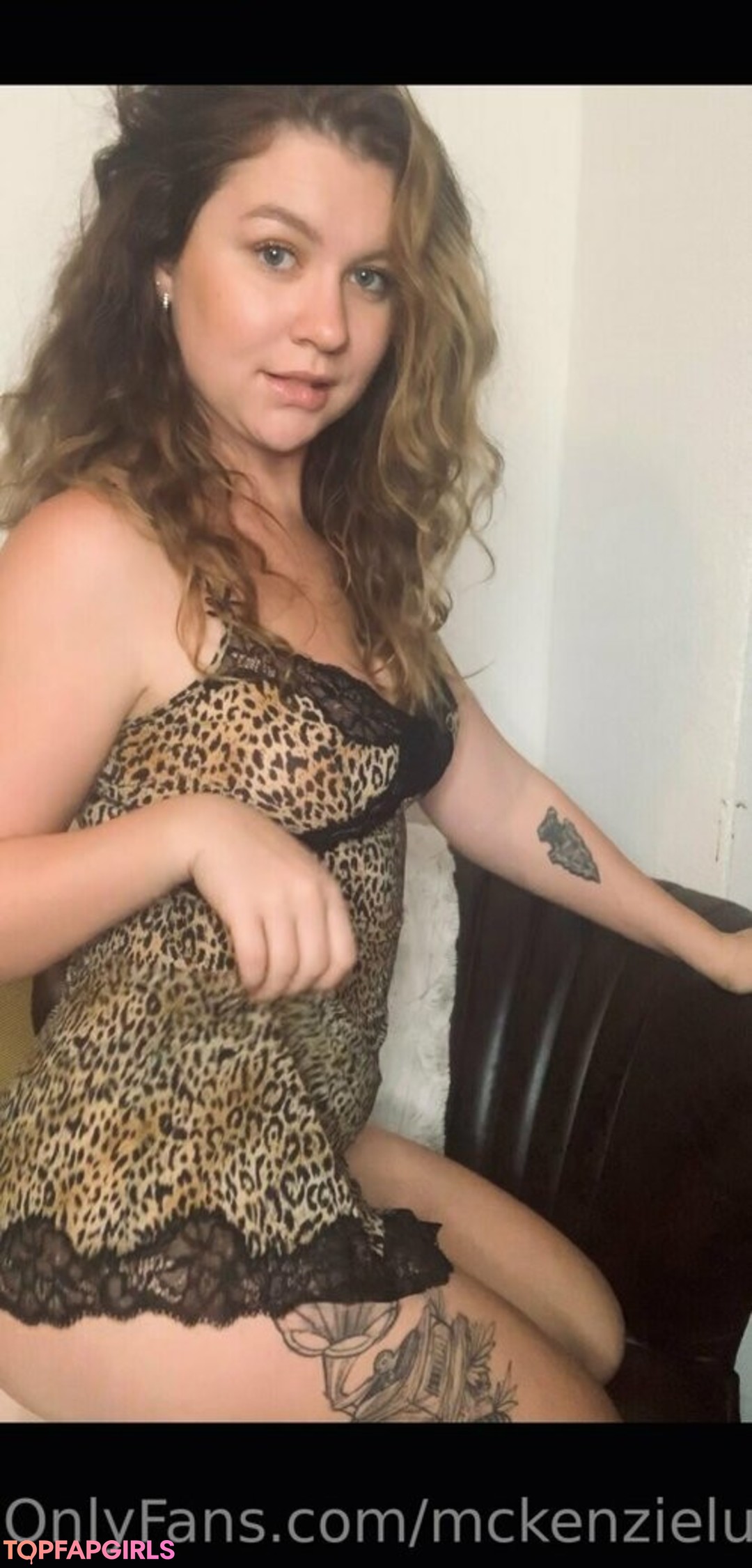 Foto desnuda filtrada de OnlyFans de Mckenzieluvvv #22 Foto desnuda filtrada de OnlyFans de Mckenzieluvvv #22