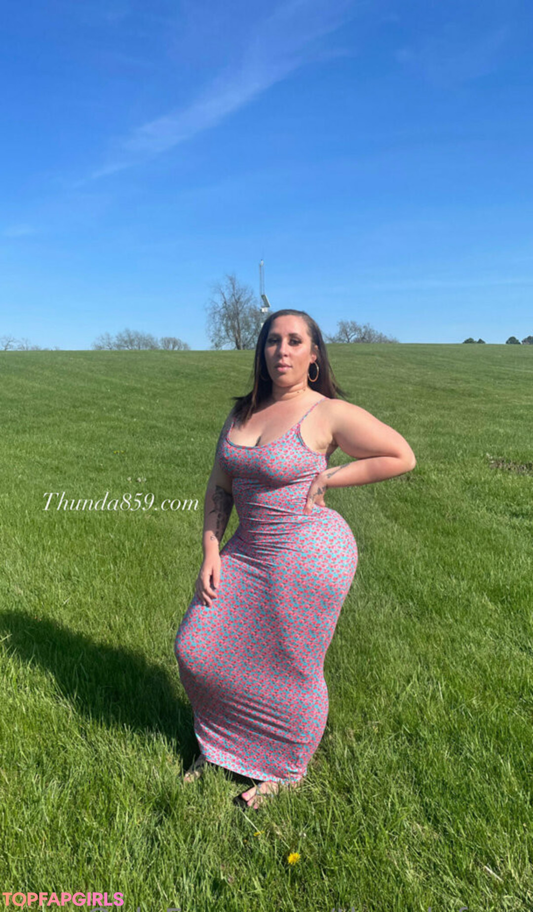 Foto desnuda filtrada de OnlyFans de Thundafans #104 Foto desnuda filtrada de OnlyFans de Thundafans #104