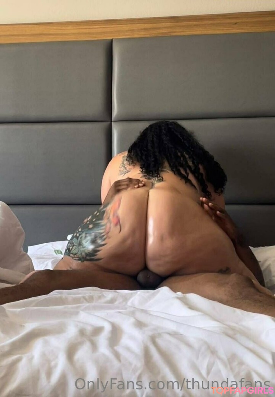 Foto desnuda filtrada de OnlyFans de Thundafans #183 Foto desnuda filtrada de OnlyFans de Thundafans #183