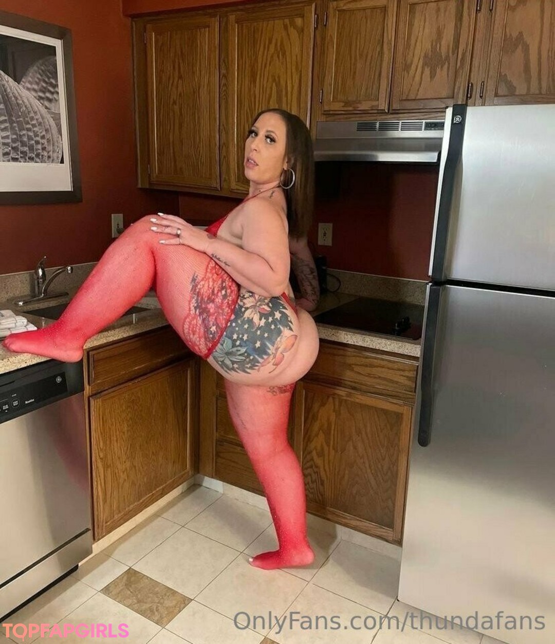 Foto desnuda filtrada de OnlyFans de Thundafans #188 Foto desnuda filtrada de OnlyFans de Thundafans #188