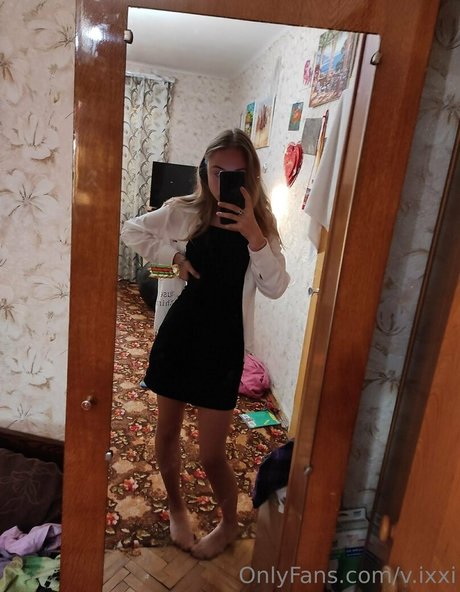 Foto desnuda filtrada de OnlyFans de Vixxi