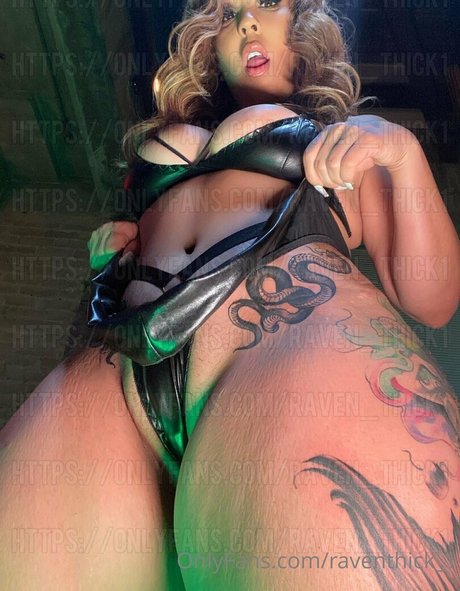 Foto desnuda filtrada de OnlyFans de Raventhick1