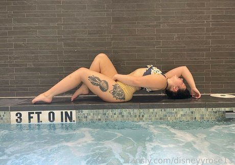Foto desnuda filtrada de OnlyFans de Disneyyrose13