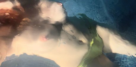 Foto desnuda filtrada de OnlyFans de Spicenovageektv