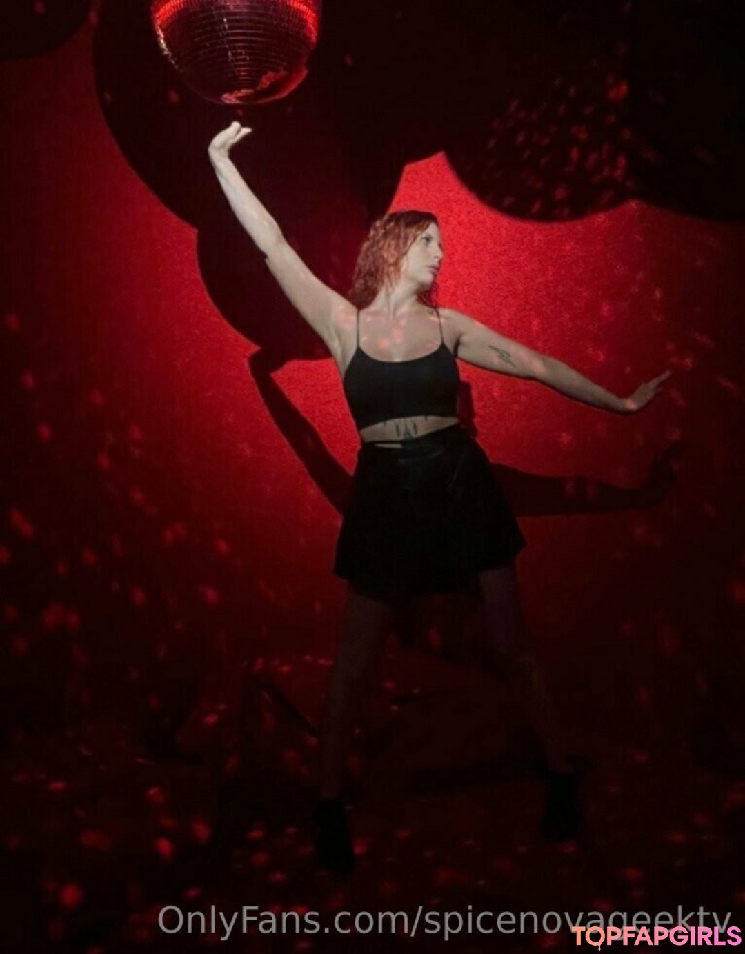 Foto desnuda filtrada de OnlyFans de Spicenovageektv #266 Foto desnuda filtrada de OnlyFans de Spicenovageektv #266