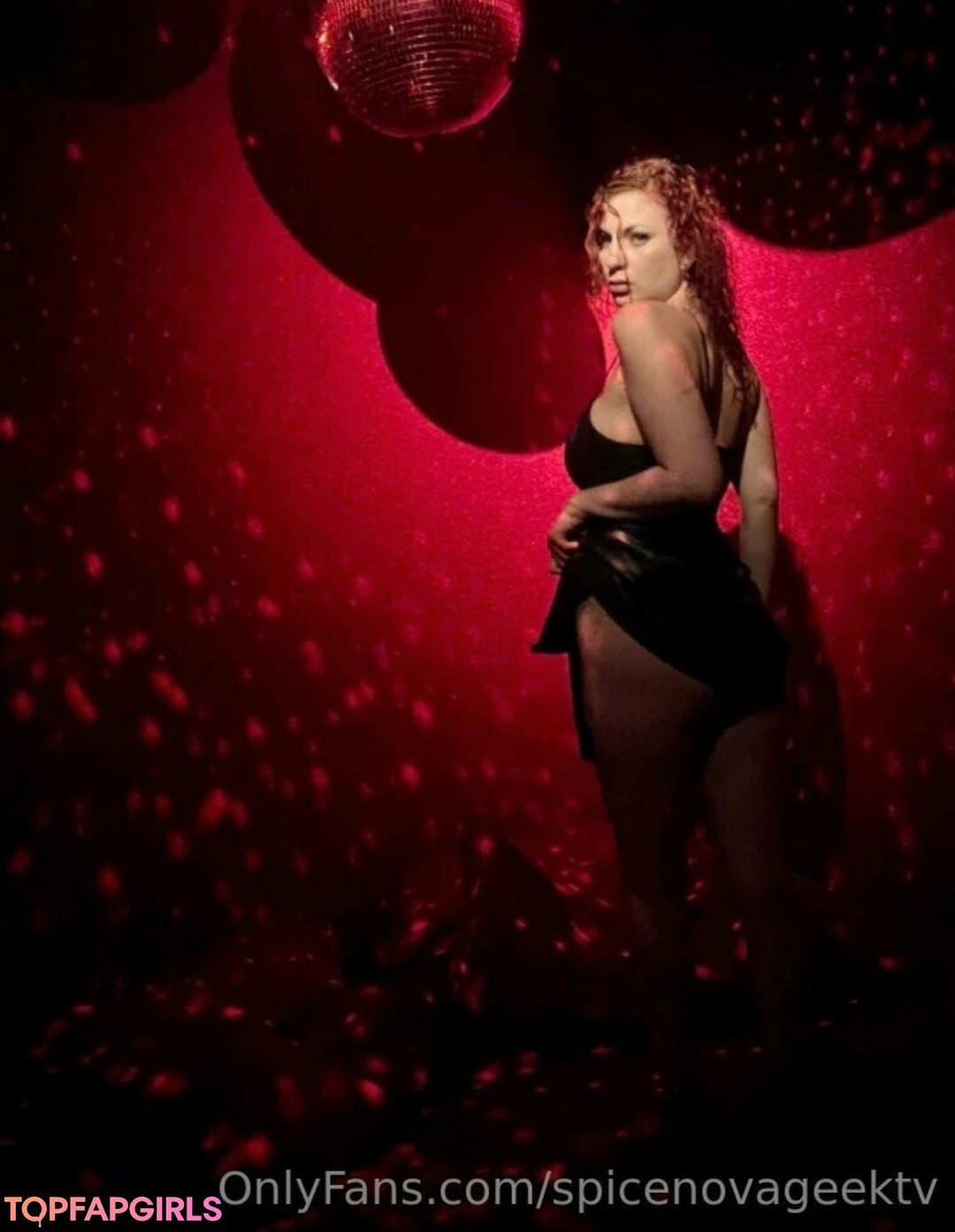 Foto desnuda filtrada de OnlyFans de Spicenovageektv #267 Foto desnuda filtrada de OnlyFans de Spicenovageektv #267