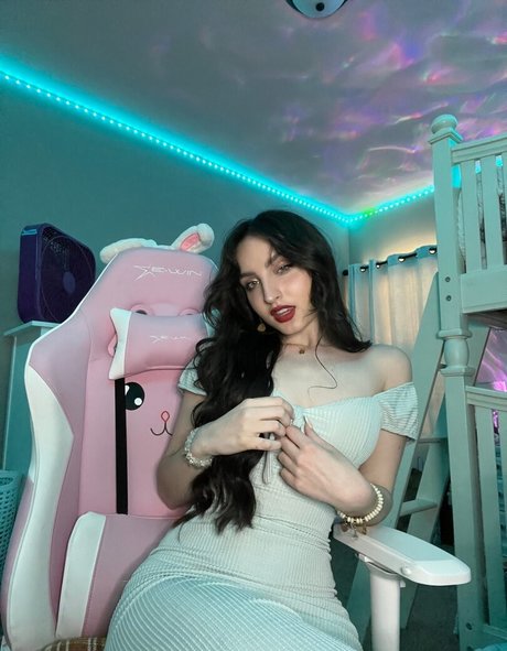 Foto desnuda filtrada de OnlyFans de Beebee Asmr