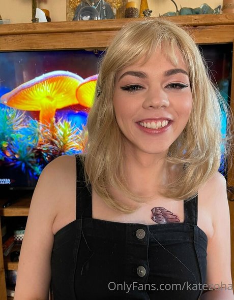 Foto desnuda filtrada de OnlyFans de Katezoha