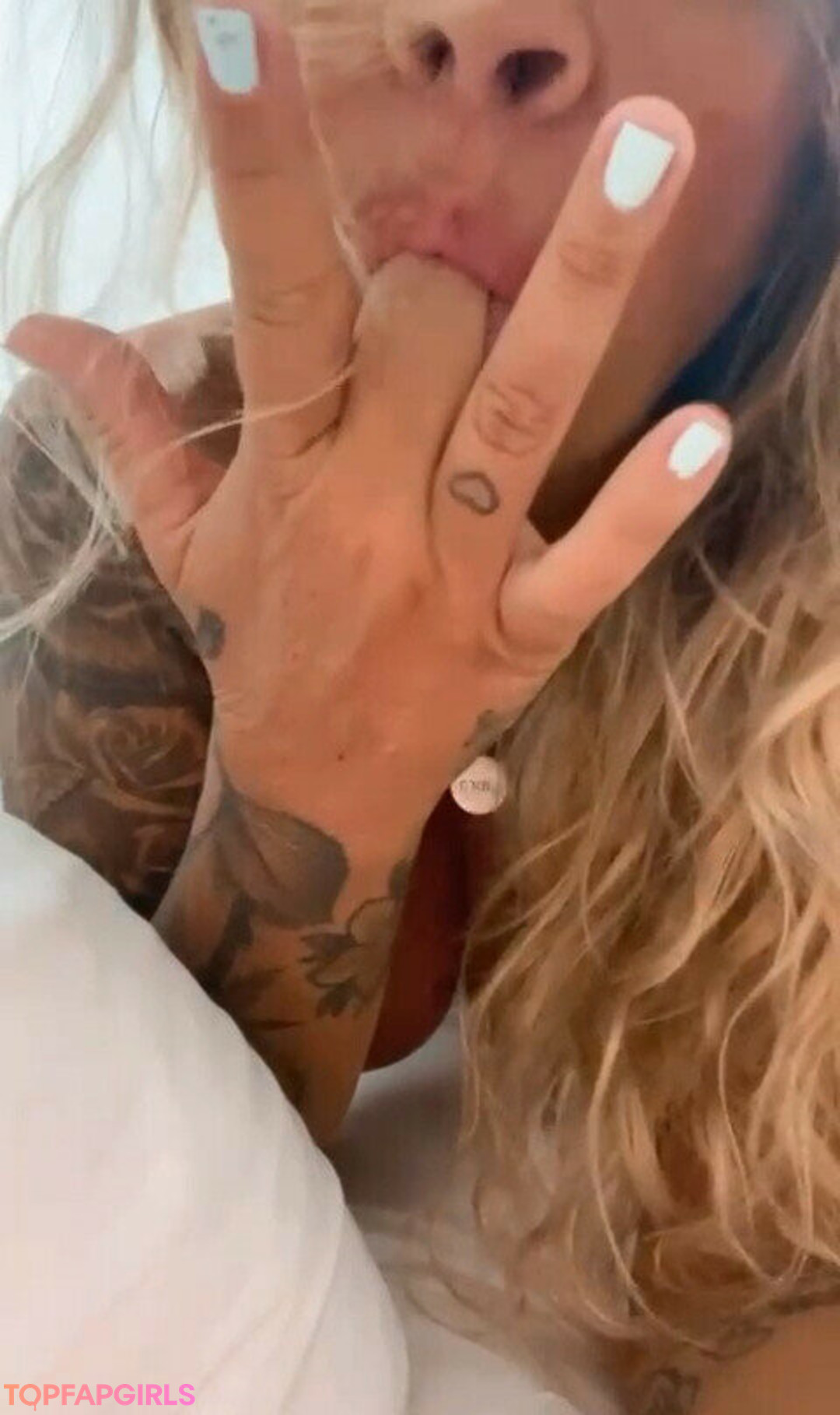 Foto desnuda filtrada de OnlyFans de Vivi Fernandez #1247 Foto desnuda filtrada de OnlyFans de Vivi Fernandez #1247