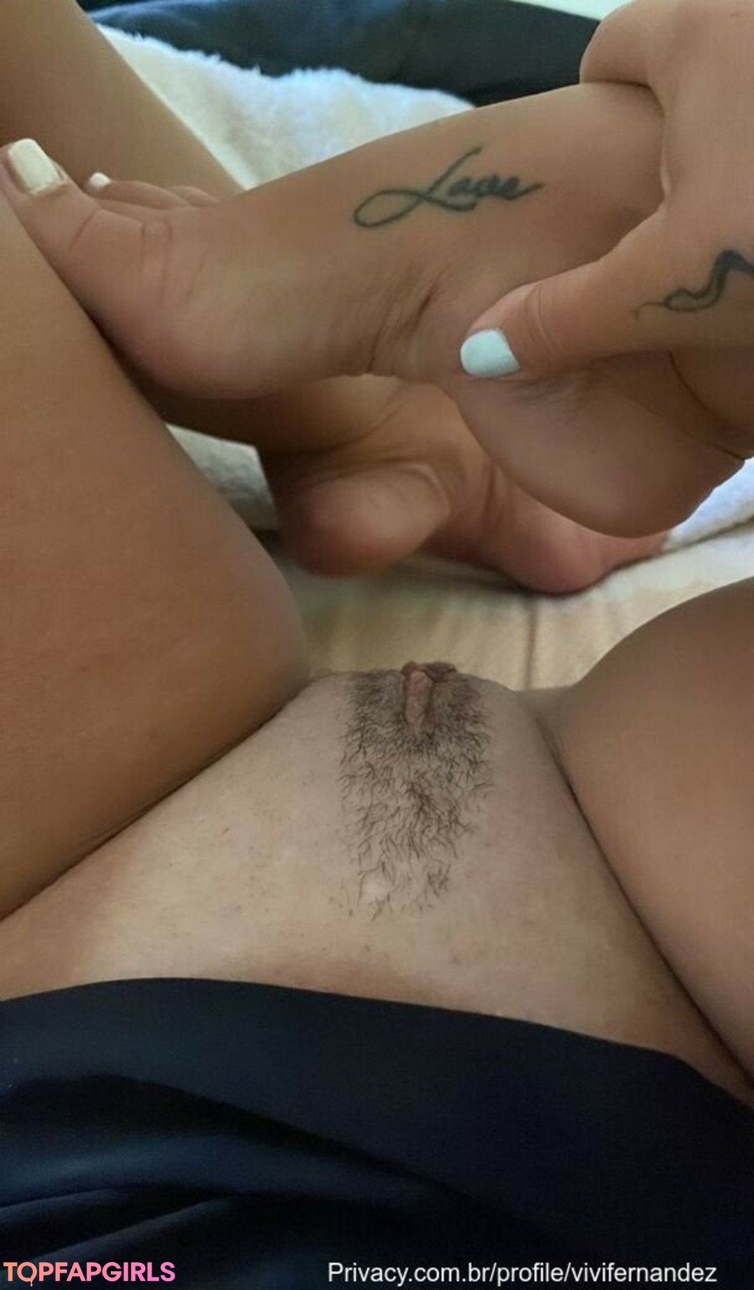 Foto desnuda filtrada de OnlyFans de Vivi Fernandez #1558 Foto desnuda filtrada de OnlyFans de Vivi Fernandez #1558