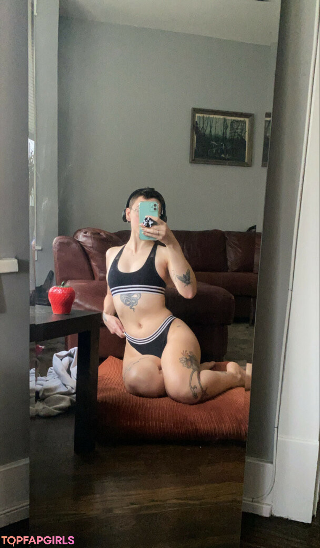 Foto desnuda filtrada de OnlyFans de Pleasequietdown #105 Foto desnuda filtrada de OnlyFans de Pleasequietdown #105