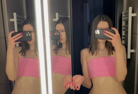 Foto desnuda filtrada de OnlyFans de Aloona Larionova