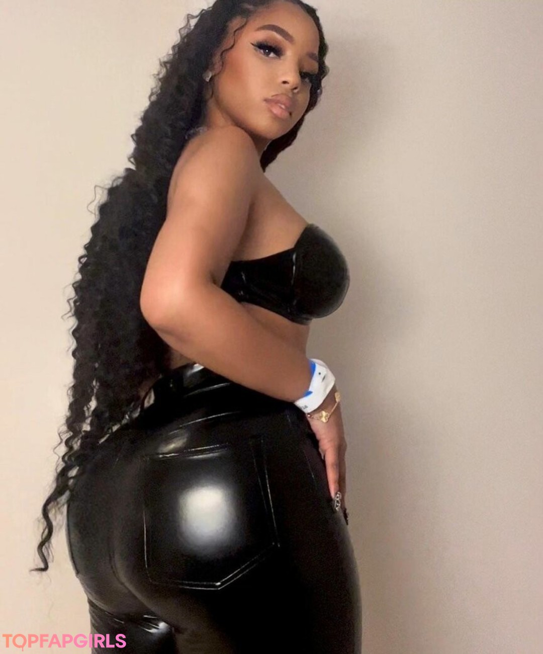 Foto desnuda filtrada de OnlyFans de Chloe Bailey #748 Foto desnuda filtrada de OnlyFans de Chloe Bailey #748